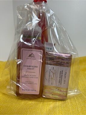 Bath & Body Works White Barn Champagne Toast Pink & Gold Hand Soap Set